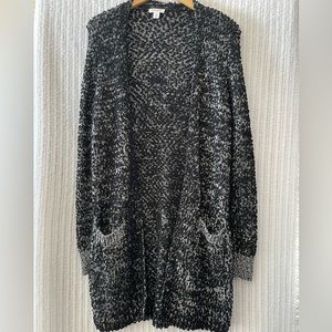 Tribal Jeans Women’s Sweater -black with white